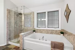 1 Fernwood Ct, Algonquin, IL 60102 - Photo 27