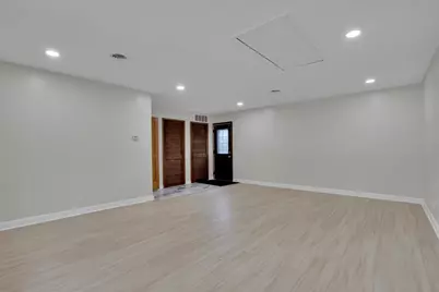 501 Lafayette Lane, Hoffman Estates, IL 60169 - Photo 7