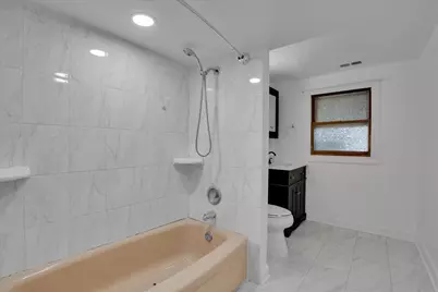 501 Lafayette Lane, Hoffman Estates, IL 60169 - Photo 31