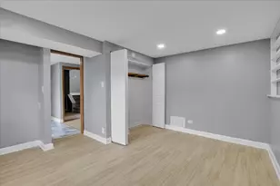 501 Lafayette Ln, Hoffman Estates, IL 60169 - Photo 29