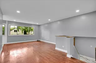 501 Lafayette Ln, Hoffman Estates, IL 60169 - Photo 11