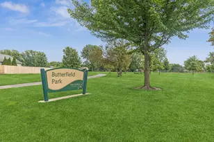 2352 Blue Spruce Ln, Aurora, IL 60502 - Photo 25