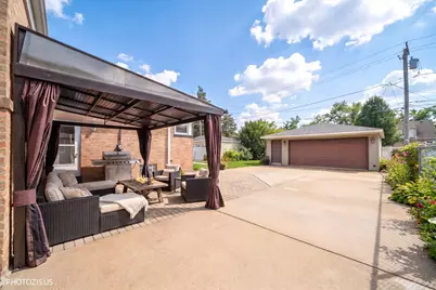 2112 Portsmouth Avenue, Westchester, IL 60154 - Photo 23