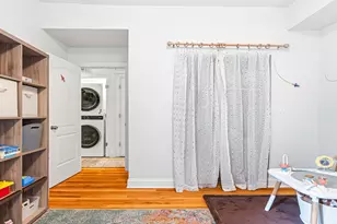 1637 W Granville Ave, Chicago, IL 60660 - Photo 17