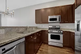 101 W Superior St, Chicago, IL 60654 - Photo 5