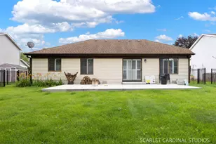 1444 Westglen Dr, Naperville, IL 60565 - Photo 3