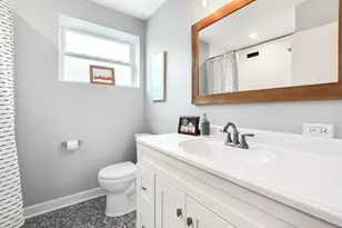 5754 N Christiana Ave, Chicago, IL 60659 - Photo 23