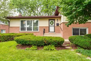 670 Indian Hill Rd, Deerfield, IL 60015 - Photo 3