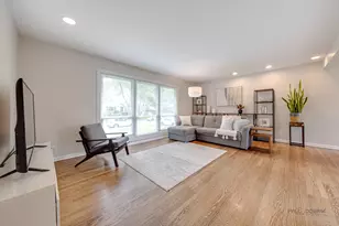 670 Indian Hill Rd, Deerfield, IL 60015 - Photo 5