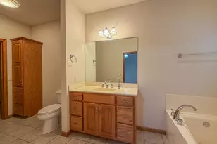 2903 Wynstone Dr, Champaign, IL 61822 - Photo 19