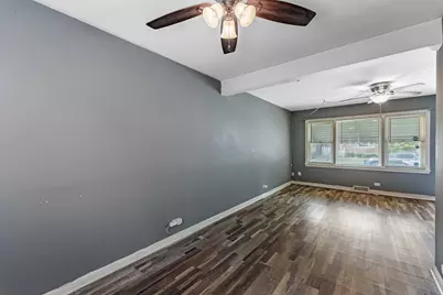 939 Bellwood Avenue, Bellwood, IL 60104 - Photo 7