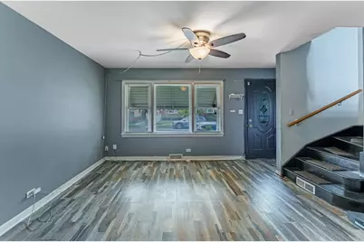 939 Bellwood Avenue, Bellwood, IL 60104 - Photo 3