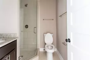 1525 W Addison St, Chicago, IL 60613 - Photo 13