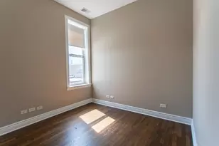 1525 W Addison St, Chicago, IL 60613 - Photo 9