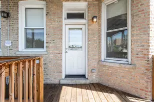 1525 W Addison St, Chicago, IL 60613 - Photo 29