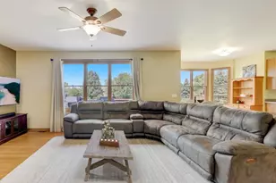 1807 Ballina Ln, McHenry, IL 60050 - Photo 3