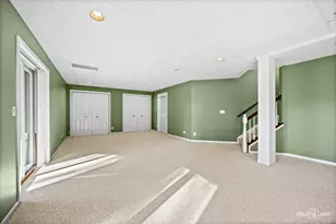 1096 Reddington Dr, Aurora, IL 60502 - Photo 43