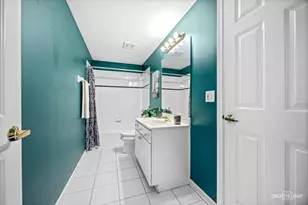 1096 Reddington Dr, Aurora, IL 60502 - Photo 45