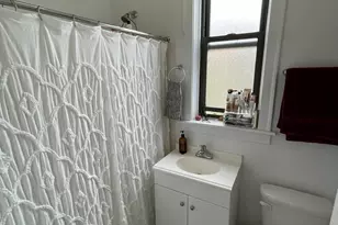 639 W Roscoe St, Chicago, IL 60657 - Photo 3