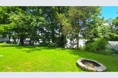 1750 Moonglow Road, Centralia, IL 62801 - Photo 9