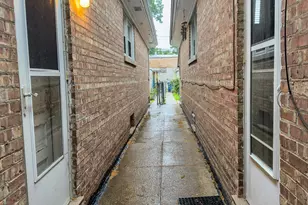 3241 N Kostner Ave, Chicago, IL 60641 - Photo 3