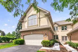 1051 W Sutton Ct, Palatine, IL 60067 - Photo 1