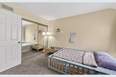 1051 W Sutton Court, Palatine, IL 60067 - Photo 31