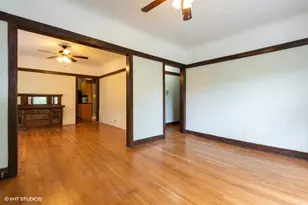 1253 W Byron St, Chicago, IL 60613 - Photo 5