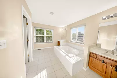 1249 Mallard Lane, Hoffman Estates, IL 60192 - Photo 13