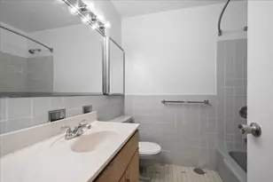 5701 N Sheridan Rd, Chicago, IL 60660 - Photo 9