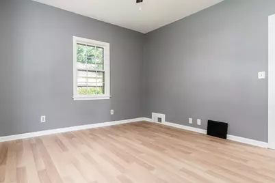 2807 Yonge Street, Rockford, IL 61101 - Photo 25