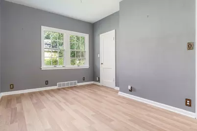 2807 Yonge Street, Rockford, IL 61101 - Photo 29