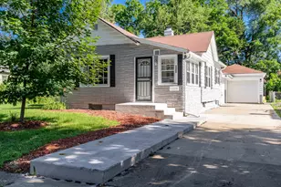 2807 Yonge St, Rockford, IL 61101 - Photo 3