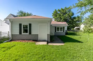 2807 Yonge St, Rockford, IL 61101 - Photo 7