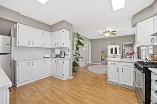548 Prairie Ave, Downers Grove, IL 60515 - Photo 9