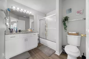 2171 Lake Ridge Dr, Glendale Heights, IL 60139 - Photo 9