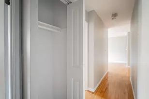 541 W Oakdale Ave, Chicago, IL 60657 - Photo 17