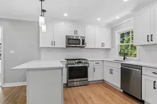 983 Harvard Ct, Highland Park, IL 60035 - Photo 7