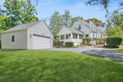 983 Harvard Court, Highland Park, IL 60035 - Photo 1