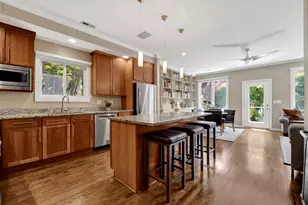 1727 W Peterson Ave, Chicago, IL 60660 - Photo 17