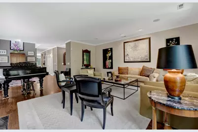 1727 W Peterson Avenue, Chicago, IL 60660 - Photo 9