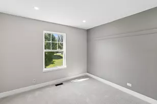 6530 Marble Ln, Carpentersville, IL 60110 - Photo 13