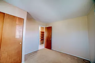 625 W Blue St, Sheldon, IL 60966 - Photo 23