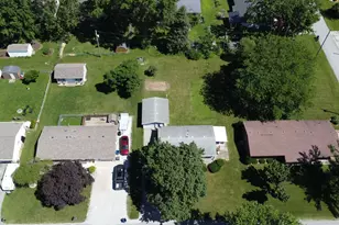 625 W Blue St, Sheldon, IL 60966 - Photo 7