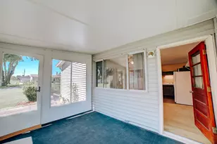 625 W Blue St, Sheldon, IL 60966 - Photo 15