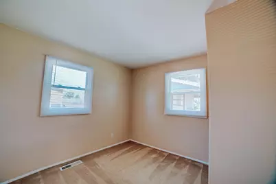 625 W Blue Street, Sheldon, IL 60966 - Photo 21