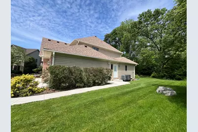 1500 Flag Day Drive, Batavia, IL 60510 - Photo 5
