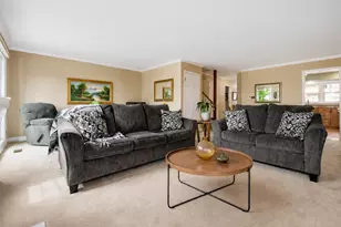 1150 Oakview Dr, Wheaton, IL 60187 - Photo 11