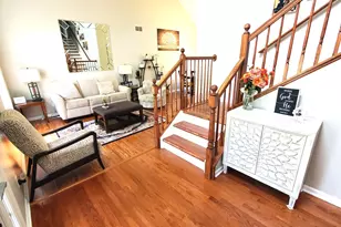 40W216 Chapman Ct, Geneva, IL 60134 - Photo 5