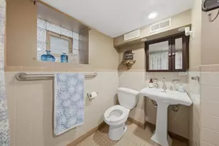 5725 N Artesian Ave, Chicago, IL 60659 - Photo 19
